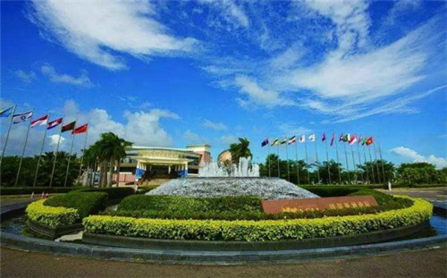 锦味坊陶炉鸡快餐